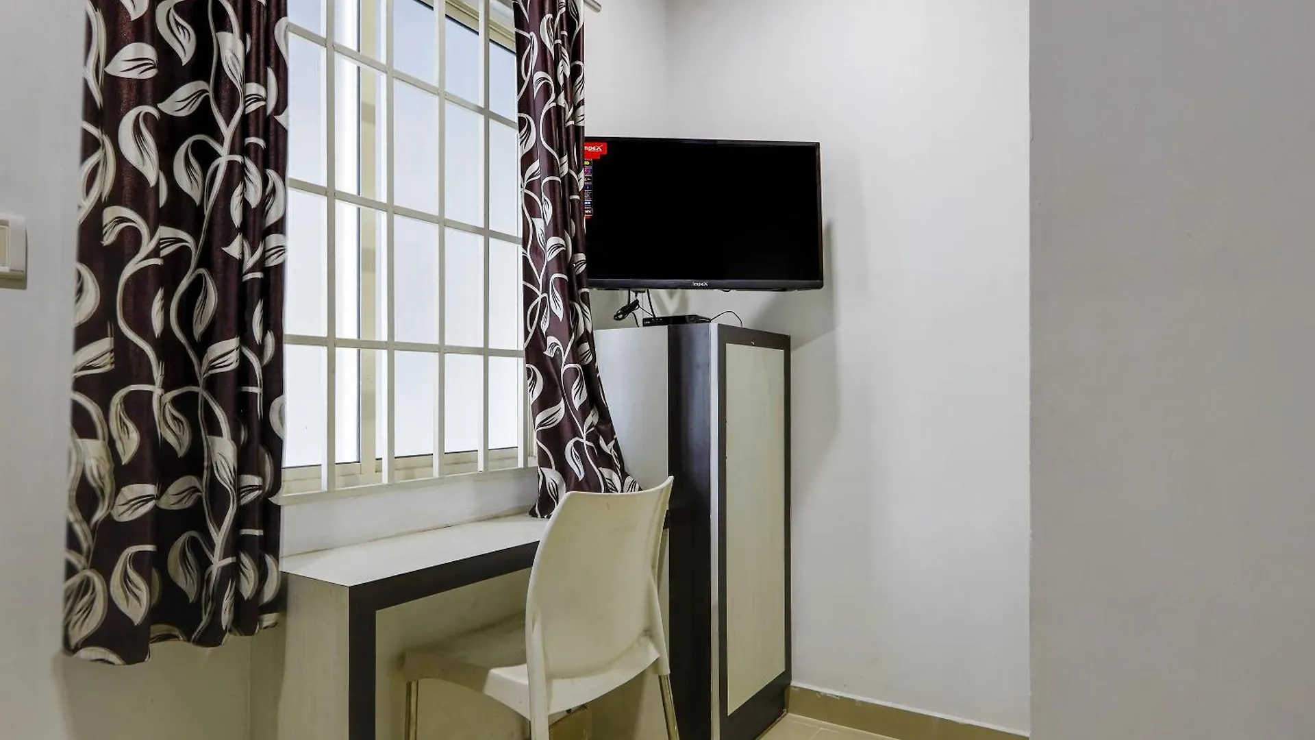 Spot On 48916 Kpm Tourist Home Kochi India
