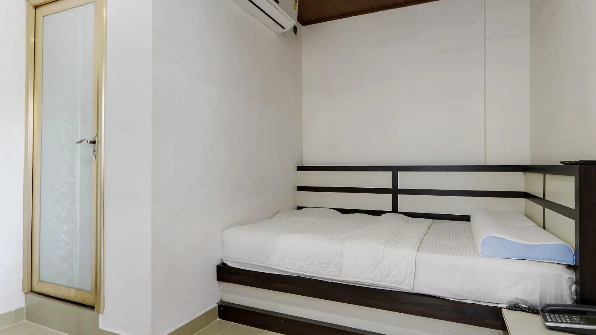 Spot On 48916 Kpm Tourist Home Kochi India